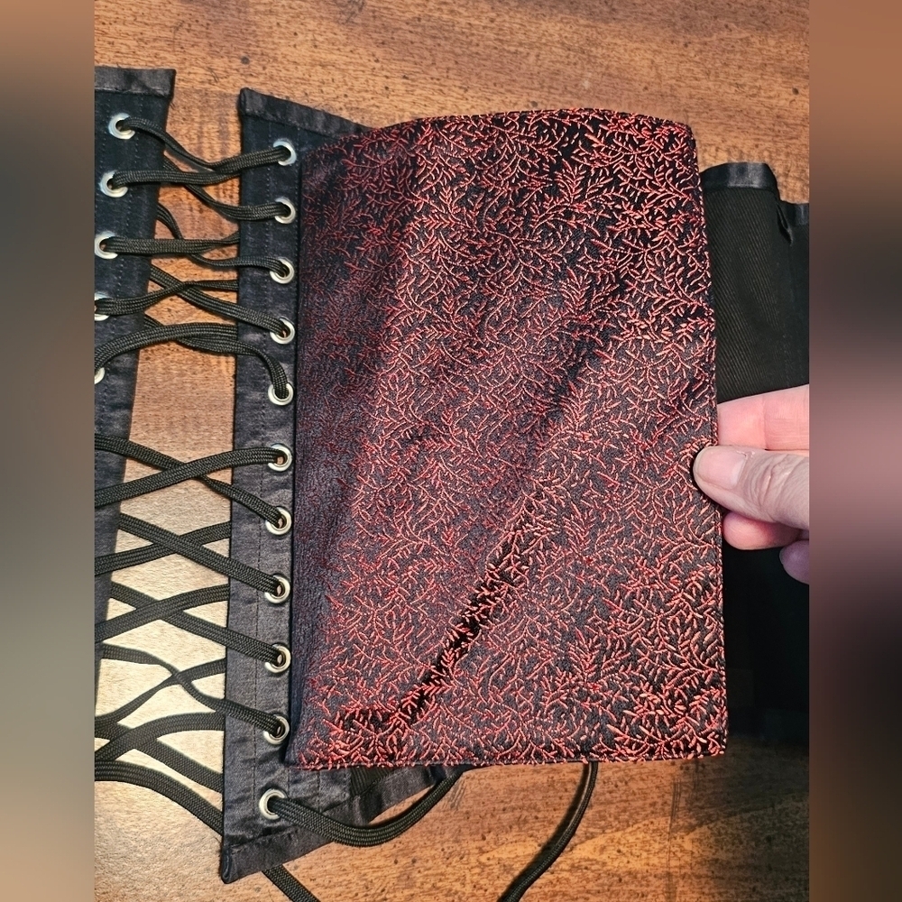 Play Girl White Label Red & Black Victorian Steel Boned Underbust Corset Sz 30" - Picture 8 of 11